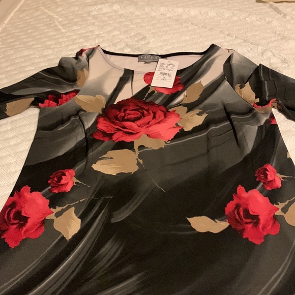 Top - Picture 3 of 6